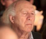 Michel Piccoli est l'un des grands noms à avoir signé l'appel de Jane Birkin en juillet pour dénoncer le nouveau procès de Aung San Suu Kyi.  