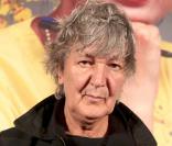 Jacques Higelin se fait rare, sauf lorsque la situation l'impose. 