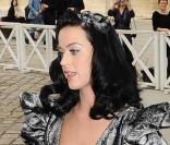 Katy Perry au défilé Vuitton à Paris