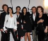 Stéphane Bern, Déborah, Léo et Emilie de Secret Story, Bernard Montiel et Claudia Cardinale au 16ème concert annuel Faire Face pour venir en aide aux enfants atteints du SIDA à l'Opéra d'Avignon le 10 octobre 2009