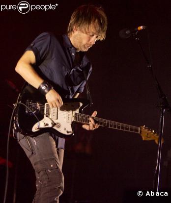 Thom Yorke, Flea, Godrich, Waronker et Refosco en concert à Los Angeles, le 5 octobre 2009