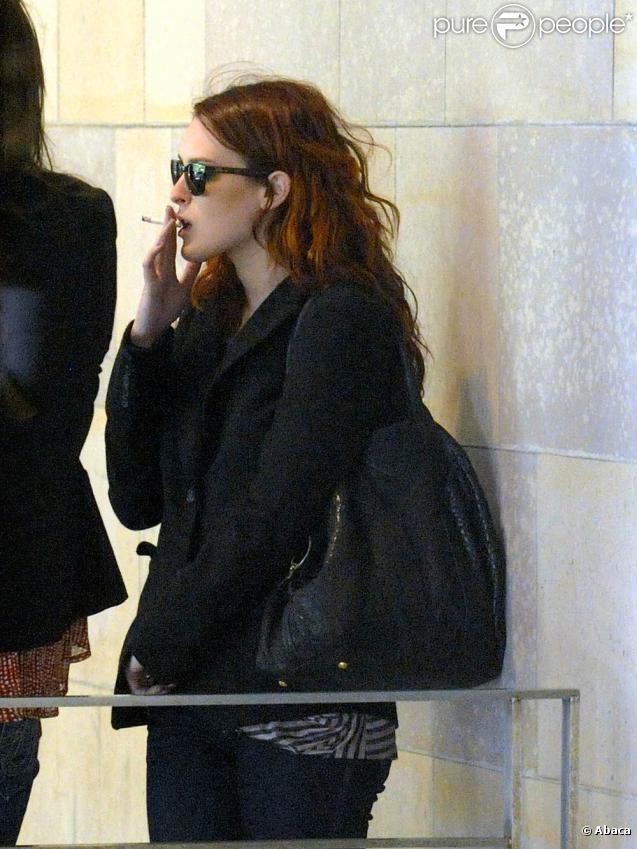 Rumer Willis et son boyfriend Micah Alberti sortent d'un déjeuner au Wagamama à Sydney en Australie le 29 septembre 2009