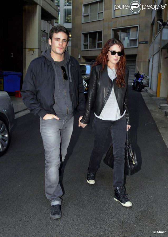 Rumer Willis et son boyfriend Micah Alberti sortent d'un déjeuner au Wagamama à Sydney en Australie le 29 septembre 2009