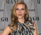 Scarlett Johansson en Allemagne à Munich pour la promotion de la marque de prêt-à-porter Mango le 15 octobre 2009 : ou l'art de maîtriser tous les codes de l'élégance 