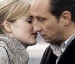 Isabelle Carré et Benoît Poelvoorde dans le film Entre ses mains d'Anne Fontaine