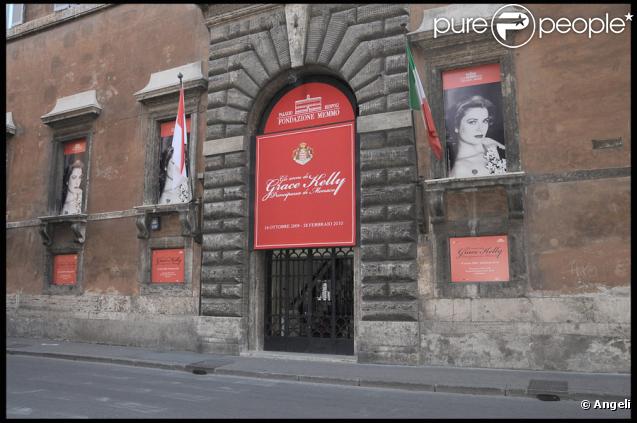 L'inauguration de l'exposition ''Les Années Brigitte Bardot'' à Rome le 15 octobre 2009