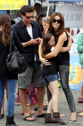 Kate Beckinsale, son mari Len Wiseman, et sa fille Lily Sheen, au carnaval de Los Angeles, en septembre 2009 !