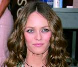 Vanessa Paradis, le nouveau visage du rouge à lèvres Chanel