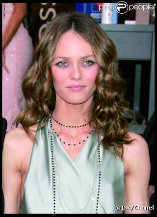 Vanessa Paradis, le nouveau visage du rouge à lèvres Chanel