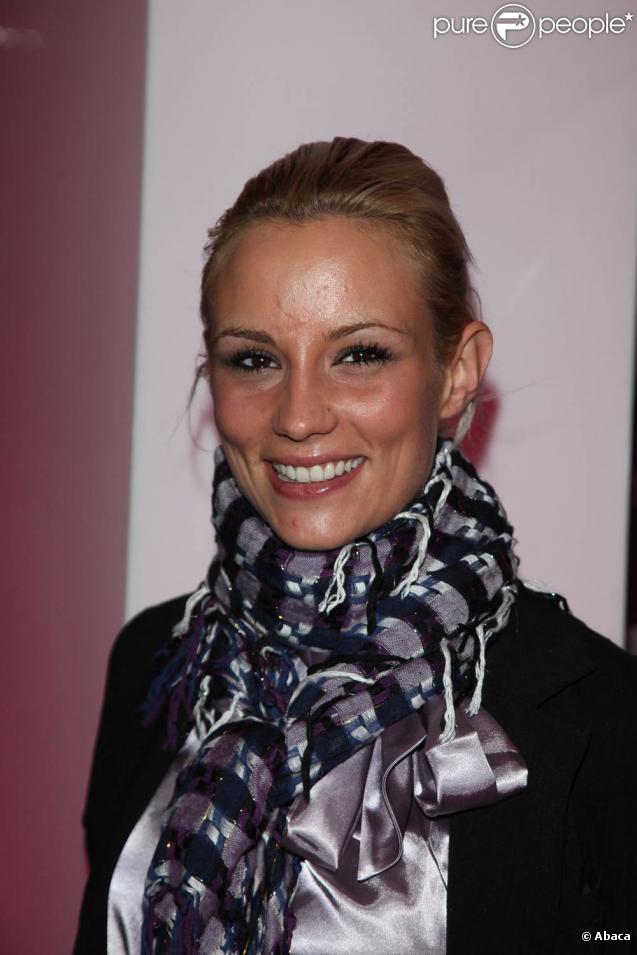 Elodie Gossuin lors de la soirée pour le lancement de la chaîne Tresor TV à Paris le 22 octobre 2009