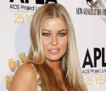 Carmen Electra lors de l'avant-première de Oy Vey ! My Son is Gay ! à Los Angeles le 22 octobre