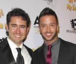 John Lloyd Young et Jai Rodriguez lors de l'avant-première de Oh Vey ! My Son is Gay ! le 22 octobre à Los Angeles