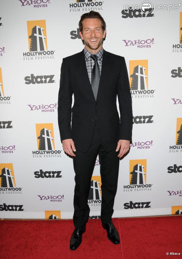 Bradley Cooper lors de la 13e soirée annuelle des Hollywood Awards à Los Angeles le 26 octobre 2009