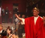 Les Monty Python au grand complet sur la scène du royal albert hallde Londres pour une représentation exceptionnelle de Not The Messiah, le 23 octobre 2010.