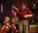 Les Monty Python au grand complet sur la scène du royal albert hallde Londres pour une représentation exceptionnelle de Not The Messiah, le 23 octobre 2010.