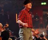 Les Monty Python au grand complet sur la scène du royal albert hallde Londres pour une représentation exceptionnelle de Not The Messiah, le 23 octobre 2010.