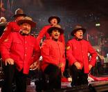Les Monty Python au grand complet sur la scène du royal albert hallde Londres pour une représentation exceptionnelle de Not The Messiah, le 23 octobre 2010.
