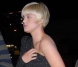 Kelly Osbourne et son amoureux Luke Worrall pour le 25e anniversaire de la belle blonde le 26/10/09 à Hollywood !