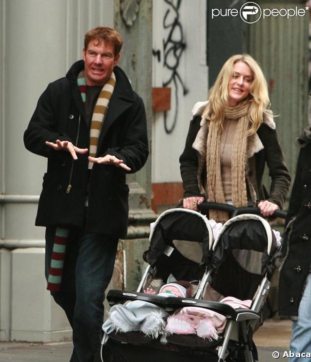 Dennis Quaid, sa femme, Kimberly Buffington, et leurs jumeaux, Thomas Boone et Zoe Grace
