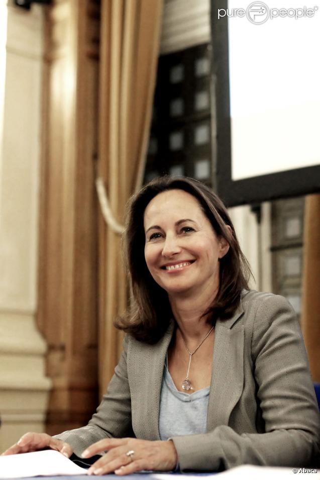 Ségolène Royal dans la mairie du IVe arrondissement à Paris lors d'une réunion de Désirs d'avenir le 28 octobre 2009