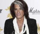 Joe Perry (Aerosmith) à la cérémonie des Classic Rock Awards, le 2 novembre à Londres !