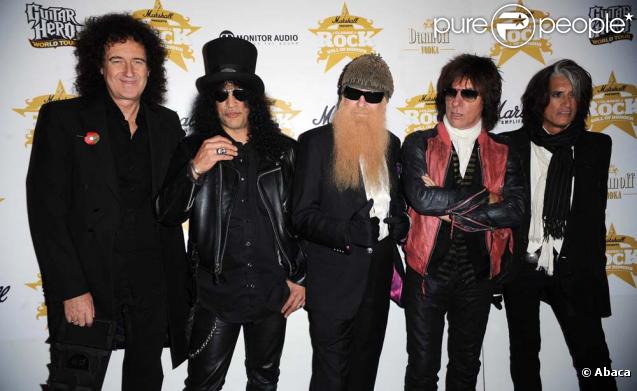 Brian May (Queen), Slash (Guns and Roses), Billy Gibbons (ZZ Top), Jeff Beck et Joe Perry (Aerosmith) à la cérémonie des Classic Rock Awards, le 2 novembre à Londres !