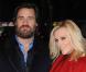 Jim Carrey et la belle Jenny McCarthy, à l"occasion de l"avant-première mondiale du  Drôle Noël de Scrooge , qui s"est tenue en plein coeur de Londres, le 3 novembre 2009.