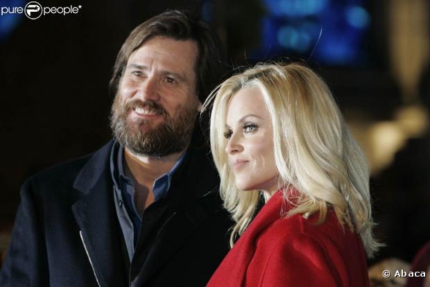 Jim Carrey et sa superbe Jenny McCarthy, à l'occasion de l'avant-première mondiale du  Drôle Noël de Scrooge , qui s'est tenue en plein coeur de Londres, le 3 novembre 2009.