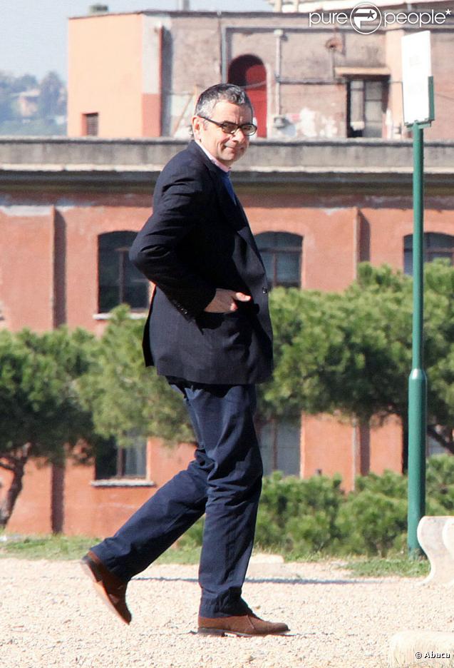 Rowan Atkinson en vacances à Rome avec sa femme Sunestra et sa fille Lily le 20 octobre 2009