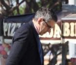 Rowan Atkinson en vacances à Rome avec sa femme Sunestra et sa fille Lily le 20 octobre 2009