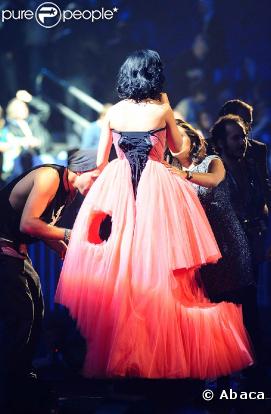 Katy Perry sur la scène des MTV EMA 2009 à Berlin, le 4 novembre 2009