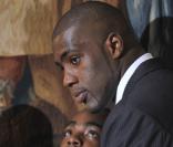 Nicolas Sarkozy a annoncé le 6 novembre 2009 ses 137 mesures pour les Dom-Tom, en présence de Teddy Riner 