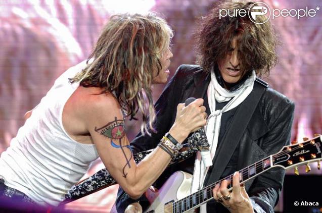 Steven Tyler et Joe Perry an concert en juin 2007 