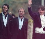 Mark Owen lors de son mariage, entouré de ses amis membres de Take That 