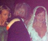 Emma Ferguson-Owen dans sa robe de mariée 