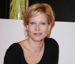 Rebecca Hampton : La star de Plus Belle La Vie a commencé sa carrière avec... Chantal Goya !