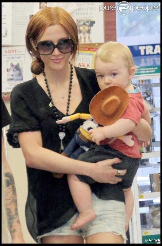 Ashlee Simpson et son fils Bronx Mowgli