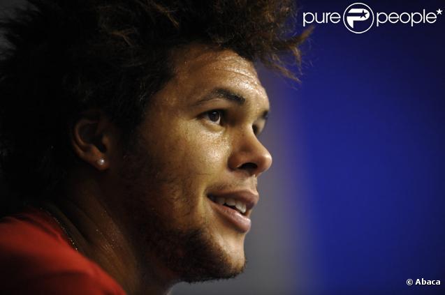 Jo-Wilfried Tsonga lors du tournoi de Paris-Bercy le 10 novembre 2009