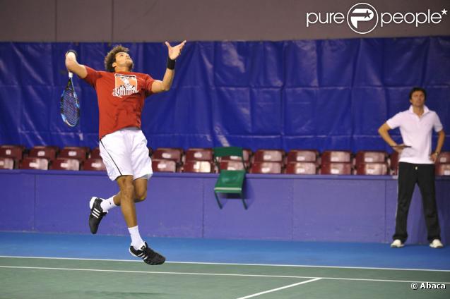 Jo-Wilfried Tsonga lors du tournoi de Paris-Bercy le 10 novembre 2009
