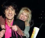 Ronnie Wood : La femme du Rolling Stones obtient le divorce... Ca va lui coûter une tonne d'argent ! C'est beau l'amour...