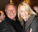 Quand Estelle Lefébure fait la fête avec Yves Rénier... leur complicité éclate au grand jour !