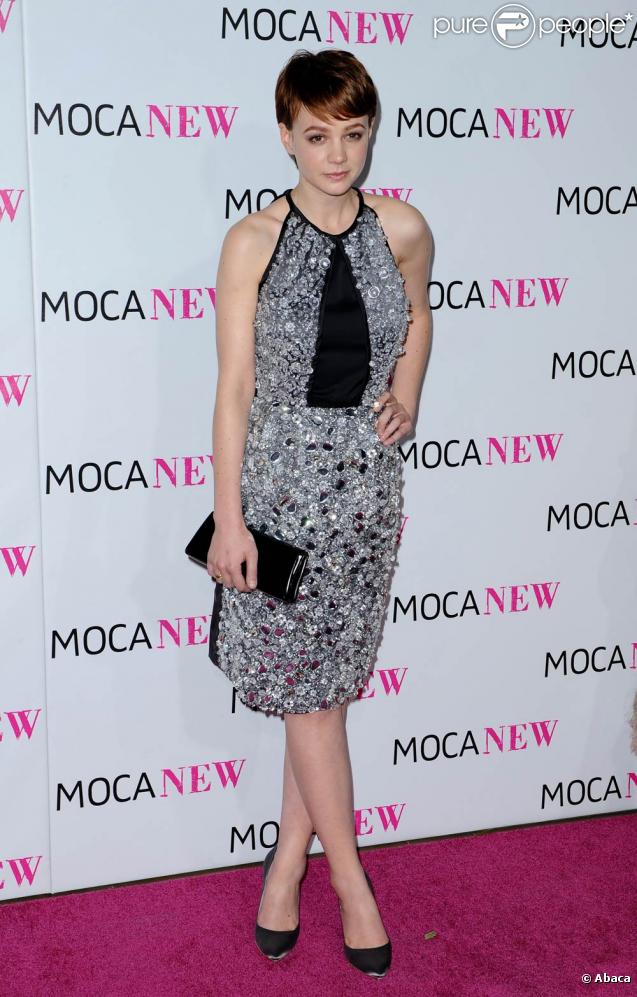 La mignonne Carey Mulligan, à l'occasion du 30e anniversaire du MOCA (le Musée d'Art contemporain), qui s'est tenu à Los Nageles, le 14 novembre 2009. 