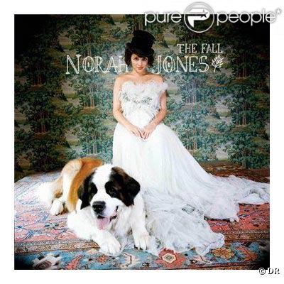 Norah Jones sortira ce lundi 16 novembre en France  The Fall , son quatrième album.