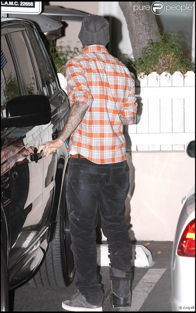 David Beckham s'en va manger une glace avec ses fistons, à Los Angeles, le 17 novembre 2009.