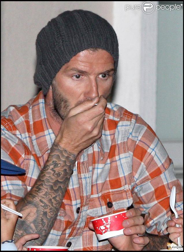 David Beckham s'en va manger une glace avec ses fistons, à Los Angeles, le 17 novembre 2009.