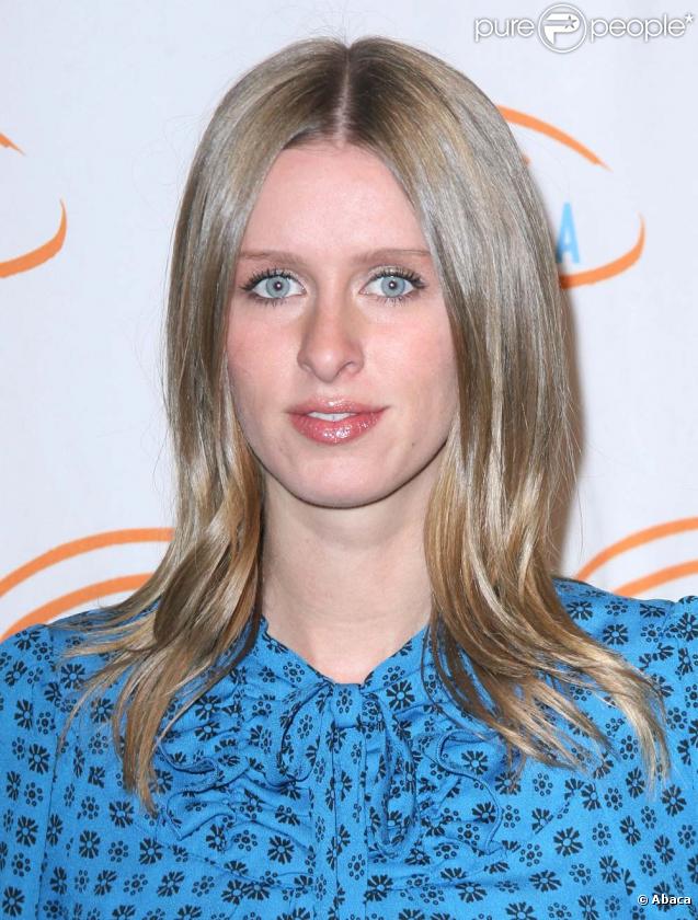 Nicky Hilton assiste à la 8e édition du Bag Ladies Luncheon, à Beverly Hills le 18 novembre 2009.
