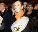 Carole Bouquet, superbe, illumine... son quartier fétiche à Paris !