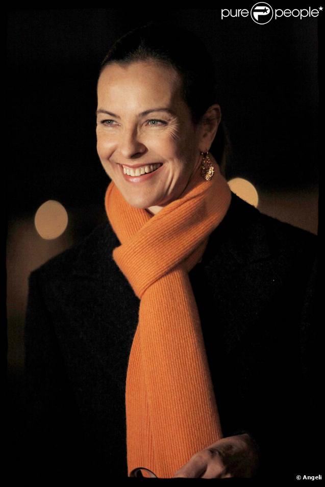 Carole Bouquet illumine la rue Vieille-du-Temple, le 19 nevembre à Paris.