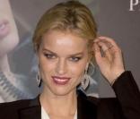 Eva Herzigova et les sublimes tops Lily Cole et Daisy Lowe fêtent la sortie du Calendrier Pirelli !