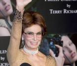 Sophia Loren lors de la soirée à l'occasion du lancement du calendrier Pirelli 2010 au Old Bilingsgate à Londres le 19 novembre 2009